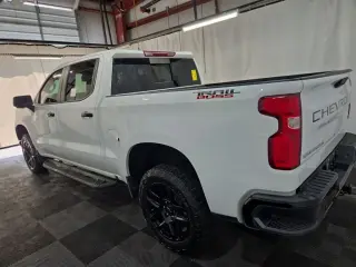 Chevrolet Silverado 1500 2023 4x4 LT Trail Boss 4dr Crew Cab 5.8 ft. SB