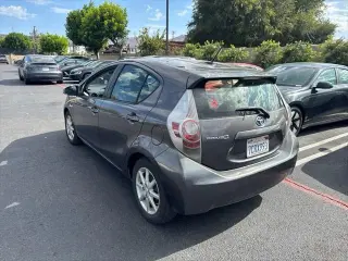 Toyota Prius c 2013 Tres 4dr Hatchback