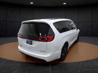 Chrysler Pacifica 2025 Limited 4dr Mini-Van