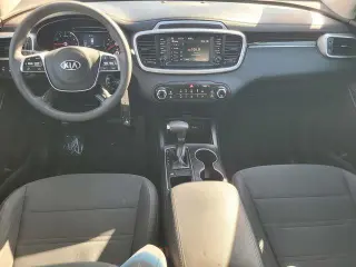 Kia Sorento 2019 L SUV 4 puertas
