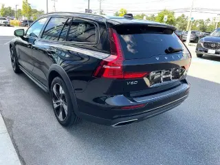 Volvo V60 Cross Country 2020 AWD T5 4dr Wagon