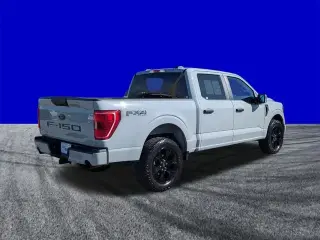 Ford F-150 2023 4x4 XL 4dr SuperCrew 5.5 ft. SB