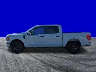 Ford F-150 2023 4x4 XL 4dr SuperCrew 5.5 ft. SB