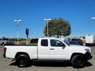 Toyota Tacoma 2022 4x2 SR 4dr Access Cab 6.1 ft LB