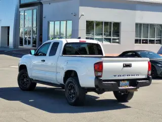 Toyota Tacoma 2022 4x2 SR 4dr Access Cab 6.1 ft LB