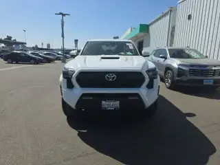 Toyota Tacoma 2025 4x4 TRD Sport 4dr Double Cab 6.1 ft LB