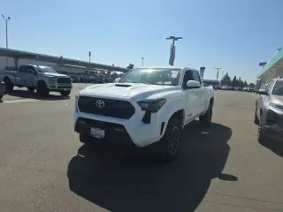 Toyota Tacoma 2025 4x4 TRD Sport 4dr Double Cab 6.1 ft LB