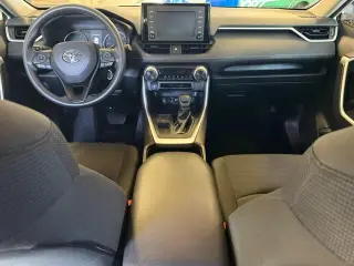 Toyota RAV4 2019 LE 4dr SUV