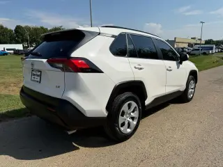 Toyota RAV4 2019 LE 4dr SUV