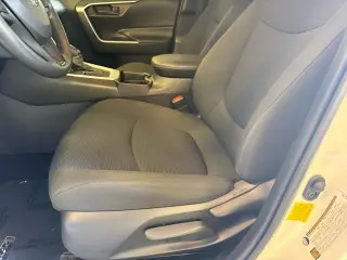 Toyota RAV4 2019 LE 4dr SUV