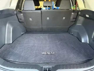Toyota RAV4 2019 LE 4dr SUV