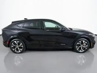 Ford Mustang Mach-E 2023 AWD Premium 4dr SUV