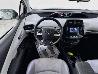 Toyota Prius 2016 Two 4dr Hatchback