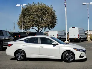 Nissan Sentra 2023 SV 4dr Sedán