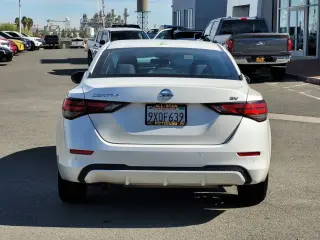 Nissan Sentra 2023 SV 4dr Sedán