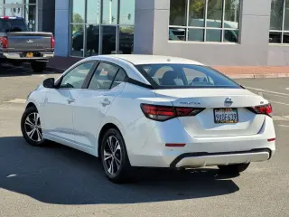 Nissan Sentra 2023 SV 4dr Sedán