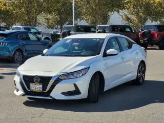 Nissan Sentra 2023 SV 4dr Sedán