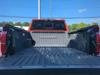 Toyota Tacoma 2025 4x4 SR5 4dr Double Cab 5.0 ft SB
