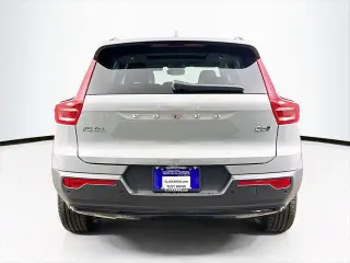Volvo XC40 2026 AWD B5 Plus 4dr SUV
