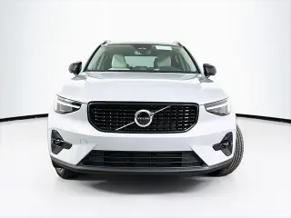 Volvo XC40 2026 AWD B5 Plus 4dr SUV