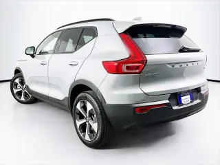 Volvo XC40 2026 AWD B5 Plus 4dr SUV