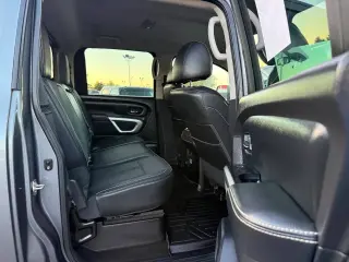 Nissan Titan XD 2019 4x4 S 4dr Crew Cab (Diésel)