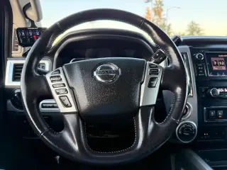 Nissan Titan XD 2019 4x4 S 4dr Crew Cab (Diésel)