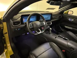 Ford Mustang 2025 EcoBoost Premium 2dr Fastback