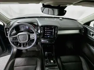 Volvo XC40 2022 AWD T5 Momentum 4dr SUV