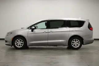 Chrysler Pacifica 2017 LX 4dr Mini-Van