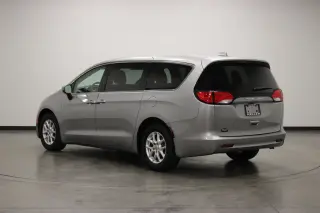 Chrysler Pacifica 2017 LX 4dr Mini-Van