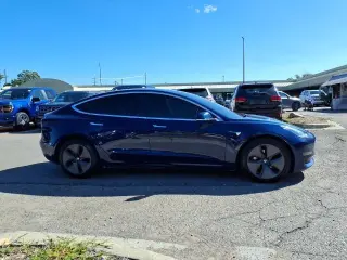 Tesla Model 3 2018 AWD Long Range 4dr Fastback