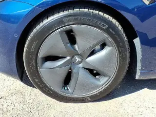 Tesla Model 3 2018 AWD Long Range 4dr Fastback