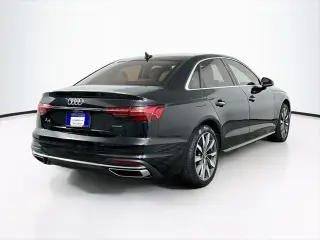 Audi A4 2022 AWD quattro Premium 40 TFSI 4dr Sedán