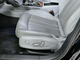 Audi A4 2022 AWD quattro Premium 40 TFSI 4dr Sedán