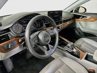 Audi A4 2022 AWD quattro Premium 40 TFSI 4dr Sedán