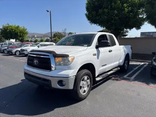 Toyota Tundra 2012 4x2 Grado 4 Double Cabina Camioneta SB (5.7L V8)