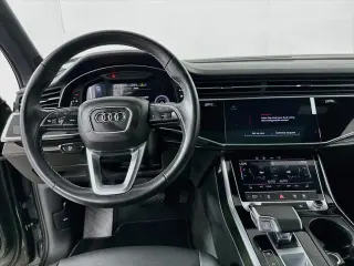 Audi Q7 2025 AWD quattro Premium 45 TFSI 4dr SUV