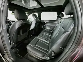 Audi Q7 2025 AWD quattro Premium 45 TFSI 4dr SUV