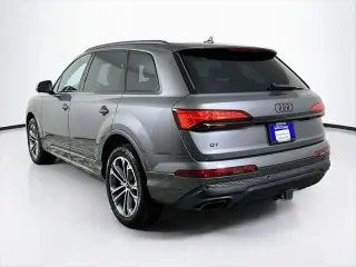 Audi Q7 2025 AWD quattro Premium 45 TFSI 4dr SUV