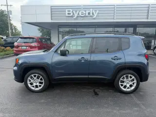 Jeep Renegade 2023 4x4 Latitude 4dr SUV