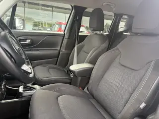 Jeep Renegade 2023 4x4 Latitude 4dr SUV