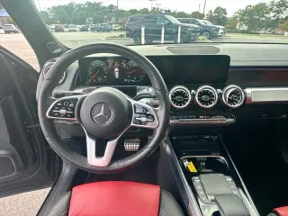 Mercedes-Benz GLB 2023 GLB 250 4dr SUV