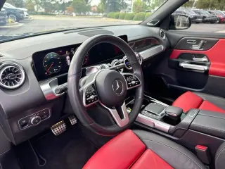 Mercedes-Benz GLB 2023 GLB 250 4dr SUV