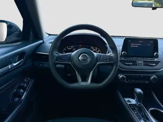 Nissan Altima 2021 2.5 SV 4dr Sedán