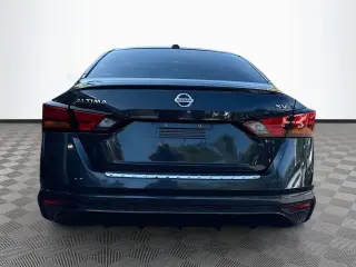 Nissan Altima 2021 2.5 SV 4dr Sedán