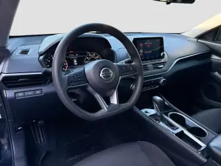 Nissan Altima 2021 2.5 SV 4dr Sedán