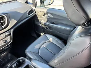 Chrysler Pacifica 2025 Select 4dr Mini-Van