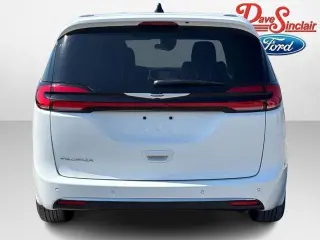 Chrysler Pacifica 2025 Select 4dr Mini-Van
