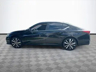 Nissan Altima 2019 2.5 SR 4dr Sedán